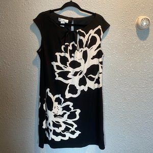 Studio by London Times Women's Size 16 Black and White Floral Dress